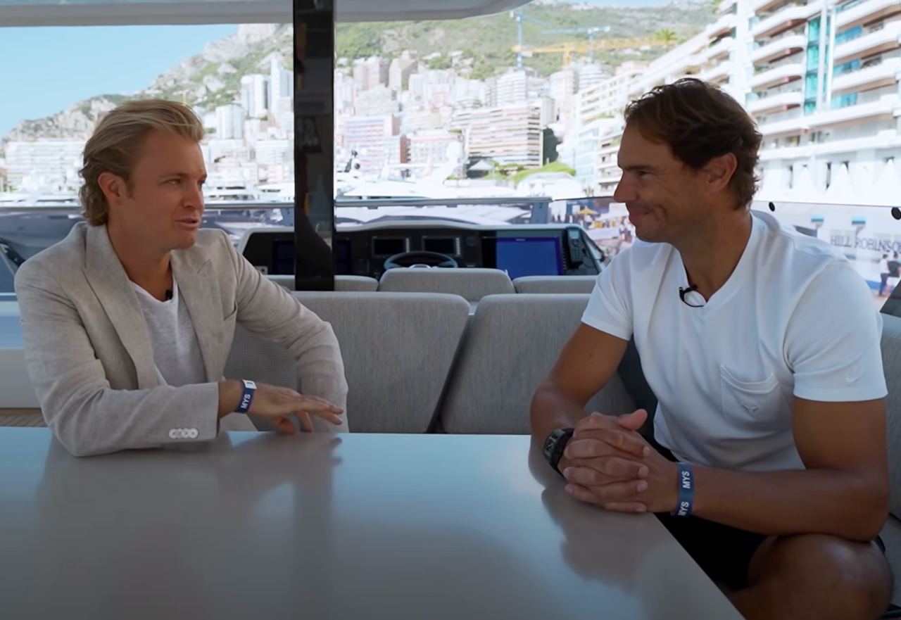 La abogada Elena Ponomareva tras ser rociada por la sustancia verde.